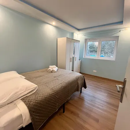 Standing, 4 Avec Sdb Holiday home Saint-Julien-en-Genevois