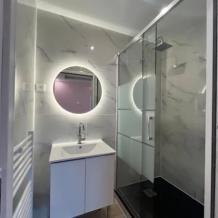 Holiday home Standing, 4 Avec Sdb Saint-Julien-en-Genevois