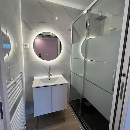 Standing, 4 Avec Sdb Holiday home