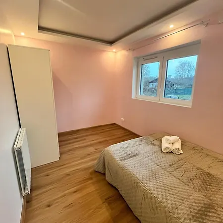 Holiday home Standing, 4 Avec Sdb Saint-Julien-en-Genevois